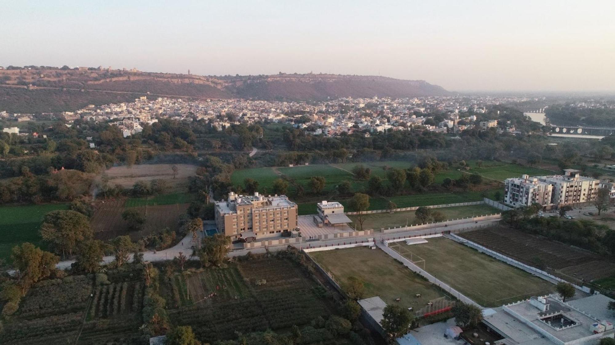 Kukda Resort Chittorgarh Luaran gambar